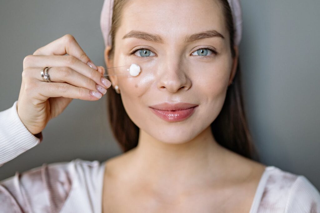 Peptides for Discoloration and Uneven Skin Tone