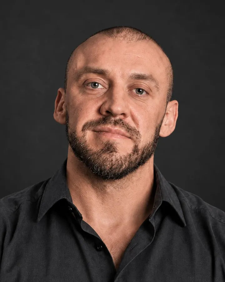 Dr Rafal Ziewiecki